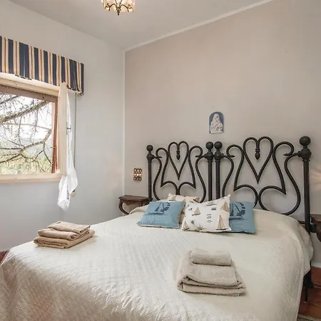 Two-bedroom Holiday In * Piediluco