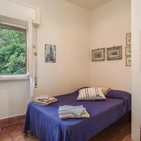 Two-bedroom Holiday In Hébergement de vacances